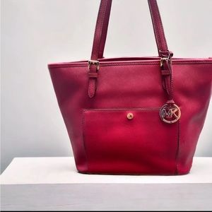 Michael Kors Red Jet Set Large Top Zip Tote